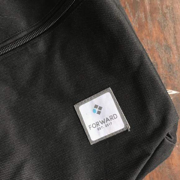❤️NWT Forward Backpack, Black, 17” - Picture 4 of 4